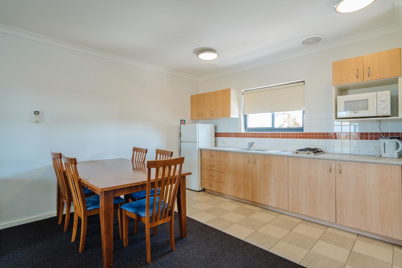 Canning Bridge Auto Lodge Перт Экстерьер фото