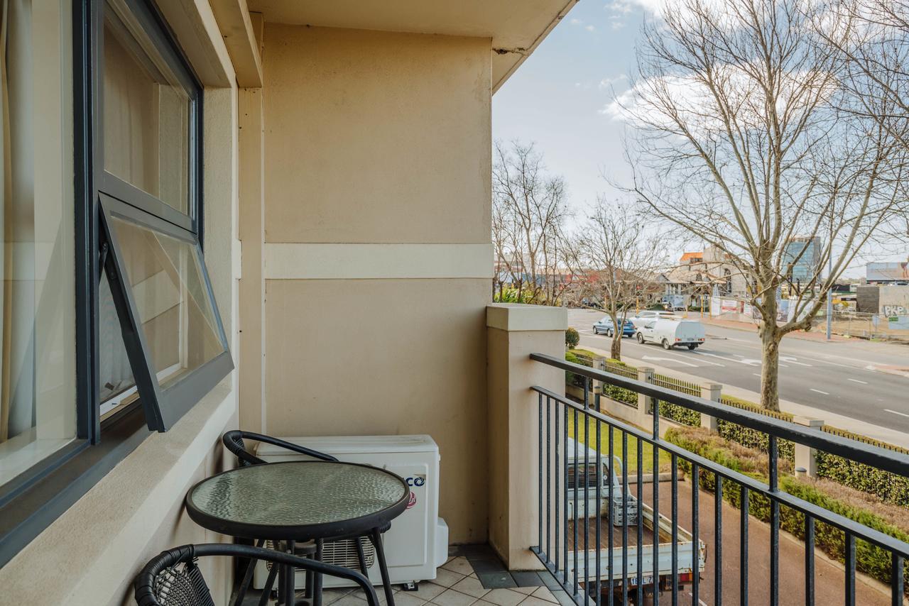 Canning Bridge Auto Lodge Перт Экстерьер фото